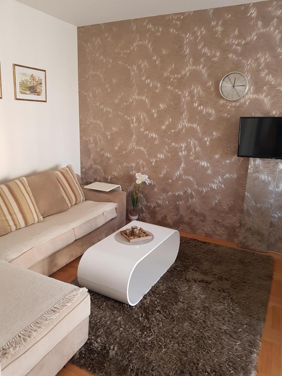בייאליינה Harmony Apartman מראה חיצוני תמונה